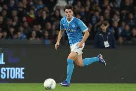 官方：拜仁门将佩雷茨租借加盟南安普顿；据悉买断费800万欧